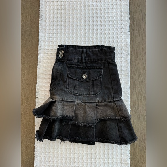 Y2K Grunge distressed Black and Brown mini skirt - Picture 9 of 9